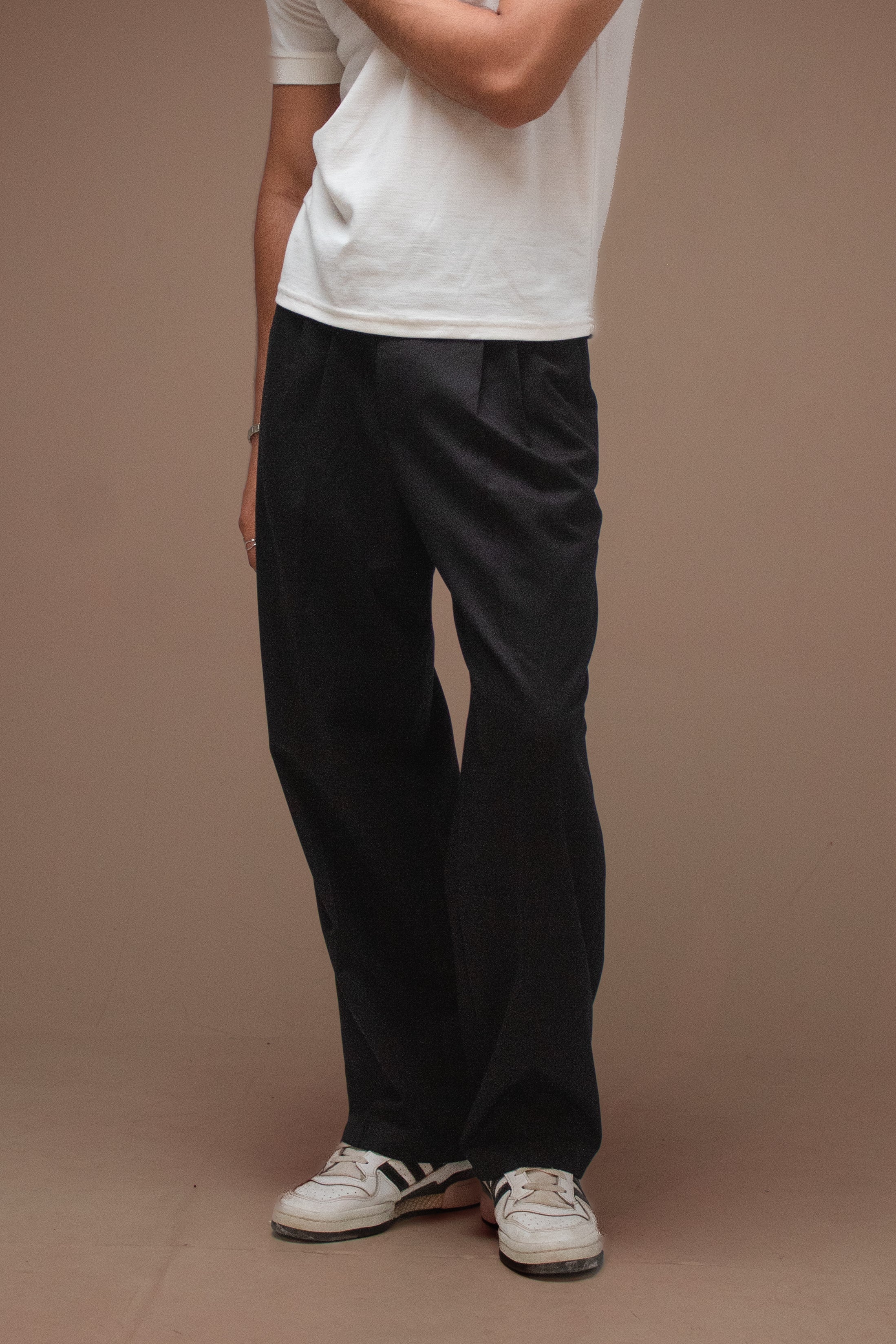 Wide tailored pants